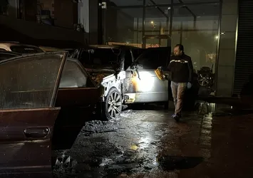 Tuzla'da cipte çıkan yangın 5 araca sıçradı!
