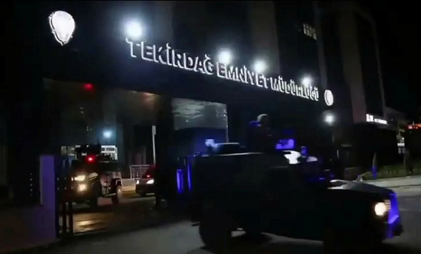 Yurt dışına kaçacaklardı! Tekirdağ'da 10 FETÖ/PDY şüphelisi yakalandı