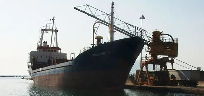 Libya açıklarında Türk kargo gemisi battı