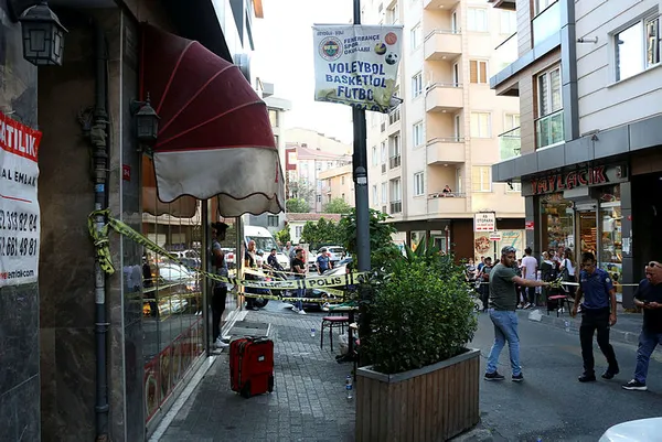 Son dakika: İstanbul'da oğlunun gözü önünde kurşun yağmuruna tutuldu - 1
