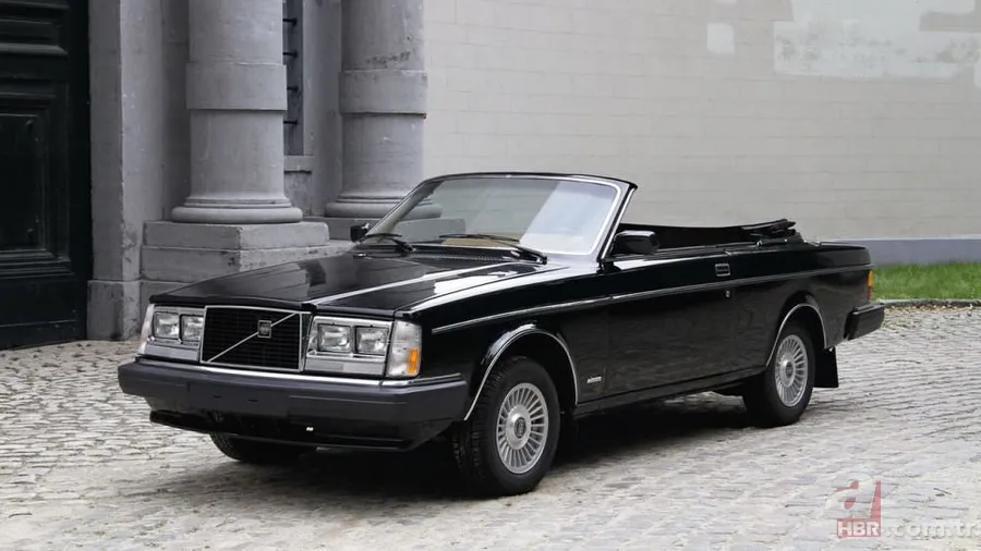 1977 Volvo 262C Bertone Coupe 21