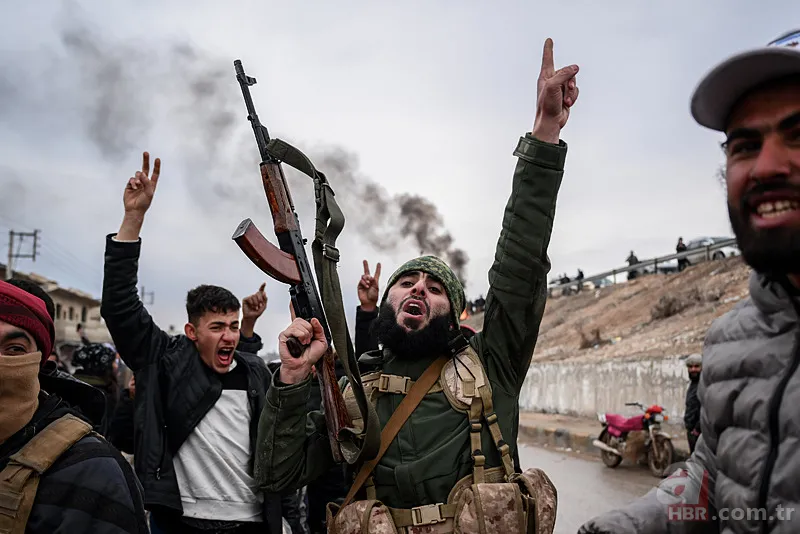 Suriyelilerden temizlik kutlaması! YPG çöktü: Rejim asıl şimdi düştü 7