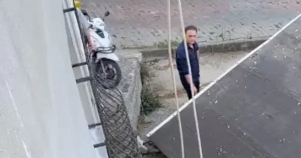 1693832979071.jpg HKP Genel Başkanı Nurullah Efe Ankut serbest bırakıldı! Budanmış ağaçları toplayan komşusunu bıçakladı... - 1