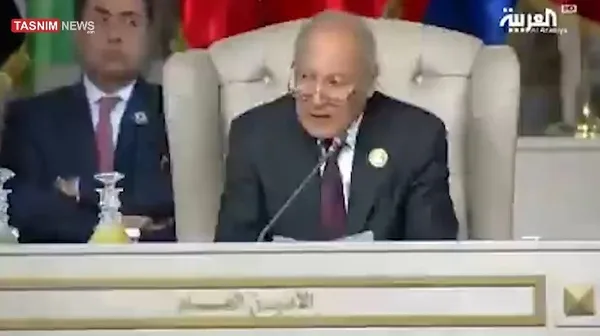 katar-emiri-al-saniden-arap-birligi-genel-sekreteri-ahmed-abul-ghaite-sert-tepki-toplantiyi-terk-etti-1697963580774.jpg Katar Emiri Al Sani’den Arap Birliği Genel Sekreteri Ahmed Abul Ghait’e sert tepki! Toplantıyı terk etti - 1