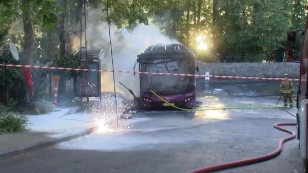 chpli-iettde-yangin-var-4-ayda-4-otobus-kule-dondu-1632825413208.jpg CHP'li İETT'de yangın var! 4 ayda 4 otobüs küle döndü - 5