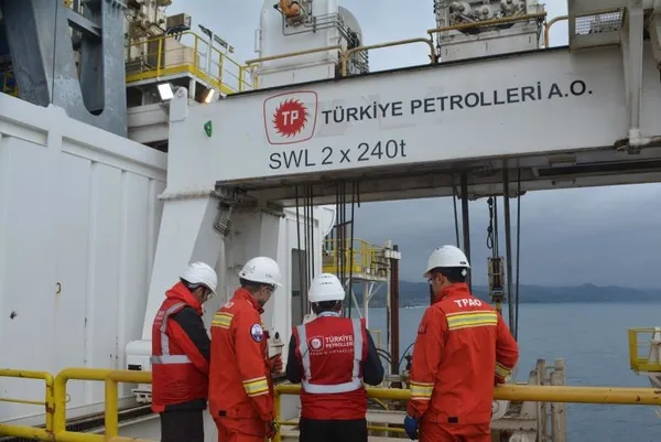 Karadeniz gazı rekor sürede karada! Dünyadaki örneklerine fark attı