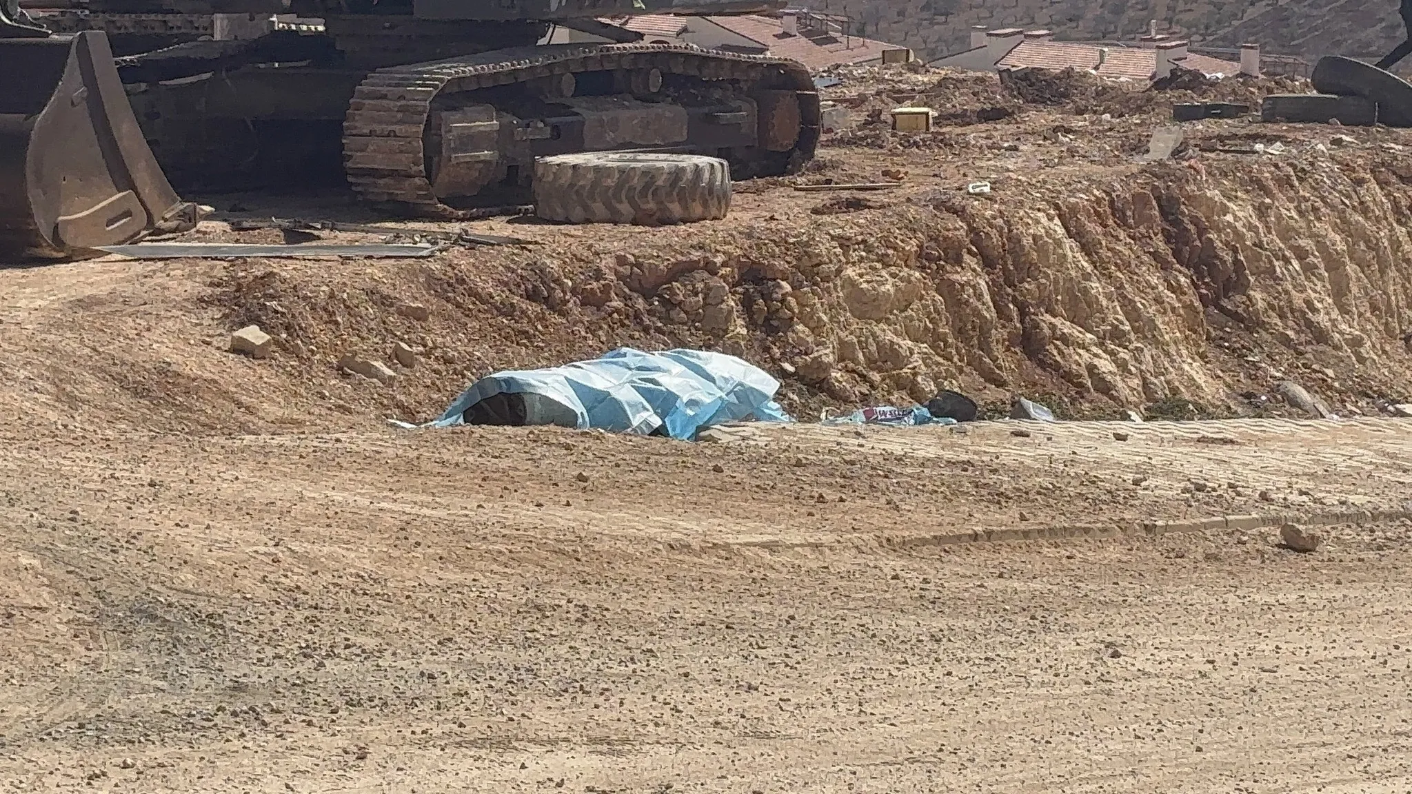 İran'dan ateşlenen füzenin rotası neresiydi? A Haber canlı yayınında çarpıcı sözler