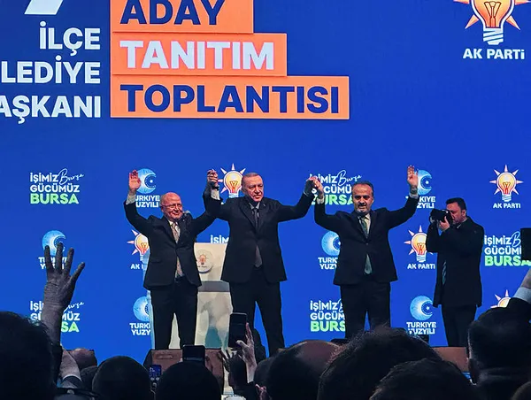 ak-partide-bursa-ilce-adaylari-belli-oluyor-baskan-recep-tayyip-erdogan-tek-tek-acikliyor-1706879435339.jpg Başkan Recep Tayyip Erdoğan Bursa'da: Hizmet siyasetinde üstümüze kimseyi tanımayız - 2