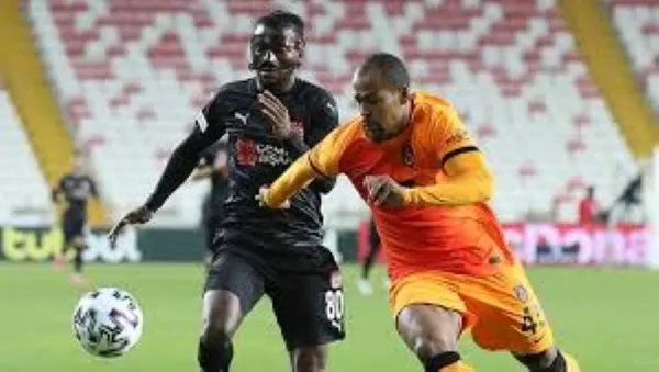 Galatasaray evinde bir puana razı oldu I Galatasaray 2-2 Sivasspor MAÇ SONUCU-ÖZET