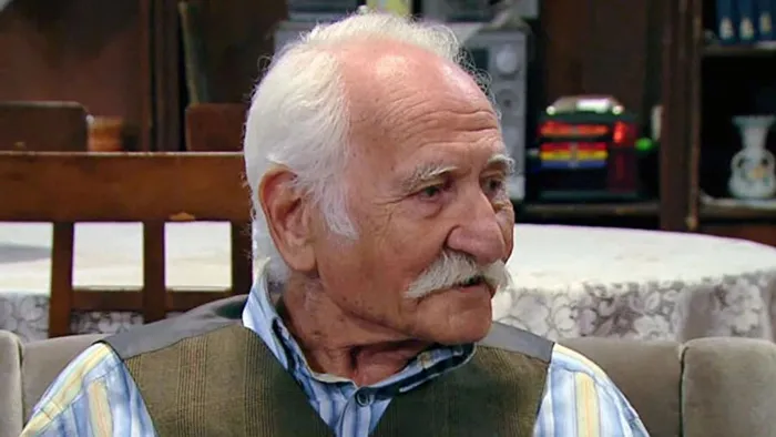 memik-dedeye-veda-arif-erkin-guzelbeyoglu-son-yolculuguna-ugurlanacak-1760772991351.jpg Kaynak: Instagram