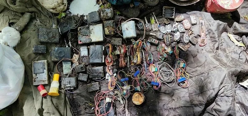 Tunceli'de 10 sığınak imha edildi