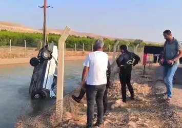 Şanlıurfa’da otomobil sulama kanalına düştü: 2 kişi kurtarıldı
