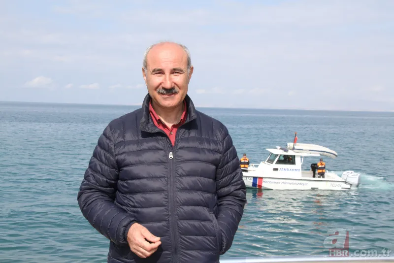 Mehmetçik Van Gölü'nde yaşayan ikinci balık türünü buldu 8