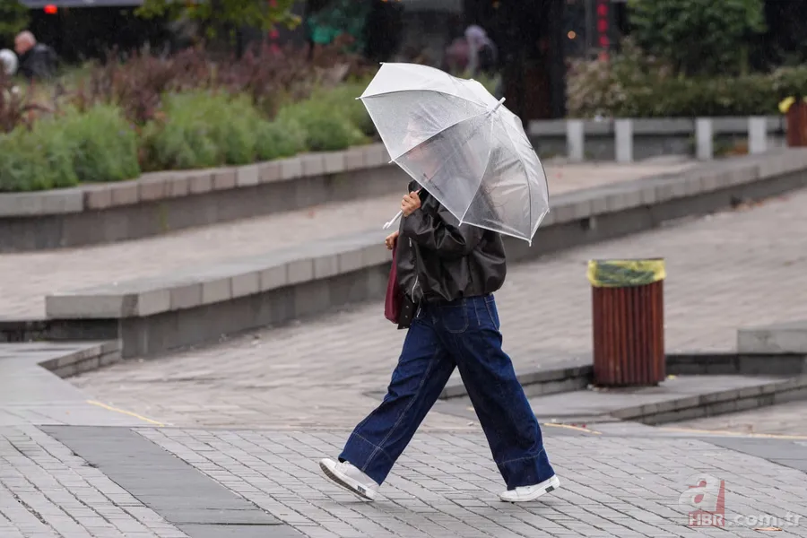Hafta sonu plan yapanlar dikkat! Fırtına o bölgeyi vuracak, sağanak yağış kapıda 5