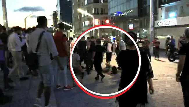 İstanbul’da kadınların laf atma kavgası kamerada - 2