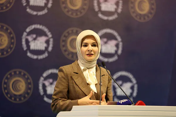 ‘Kim Milyoner Olmak İster?’de yarışan Mazhar Alanson ve Fuat Güner’den anlamlı bağış! Gönülleri fethettiler! Bakan Göktaş’tan teşekkür mesajı