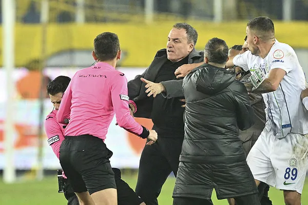 Hakem Halil Umut Meler'e saldıran Ankaragücü Başkanı Faruk Koca hastaneye kaldırıldı! İşte son sağlık durumu - 5