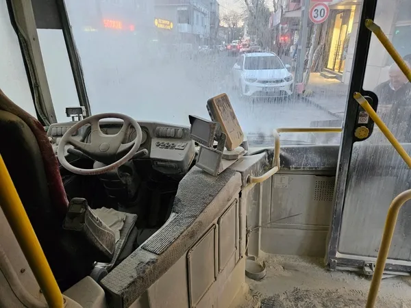 1702924565715.jpg İstanbul’da İETT faciası: Alev alev yandı, vatandaşlar illallah etti! “Ekrem İmamoğlu, otur sıfır” - 4