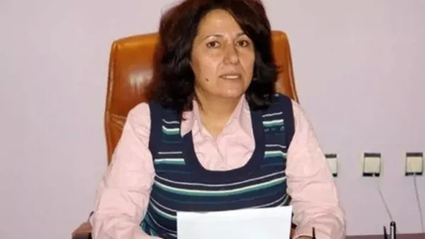 isvecte-yasayan-teror-destekcisi-eski-yuksekova-belediye-baskani-ruken-yetiskin-pkk-kanalinda-kemak-kilicdarog-1684754725744.jpeg İsveç'te yaşayan terör destekçisi eski Yüksekova Belediye Başkanı Ruken Yetişkin, PKK kanalında Kemal Kılıçdaroğlu'na oy istedi - 4