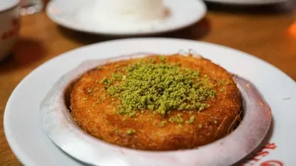 Hatay'ın meşhur künefesi nasıl yapılıyor?