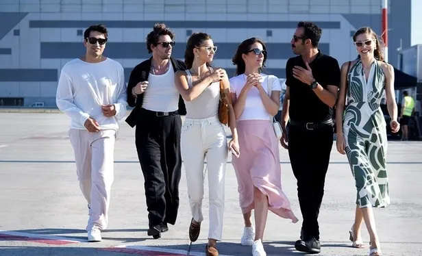 Yalı Çapkını canlı izle! Yalı Çapkını 40. bölüm anlık, kesintisiz, full HD, canlı yayın izleme ekranı! Seyran’ın eğlenmesi Ferit’i çileden çıkarır!