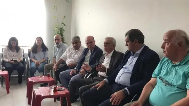 CHP’li vekiller, Kılıçdaroğlu’nun talimatıyla HDP’li Ahmet Türk’ü ziyaret etti