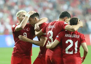 Son dakika: A Milli Futbol Takımı'nda değişiklik