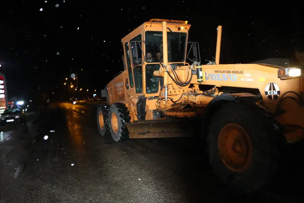 Son dakika | Tokat- Sivas karayolunda ulaşıma 'kar' engeli - 1