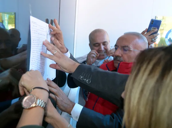 CHP’li belediyeler tek tek greve gidiyor! Halkaya son olarak Avcılar Belediyesi de katıldı Avcılar