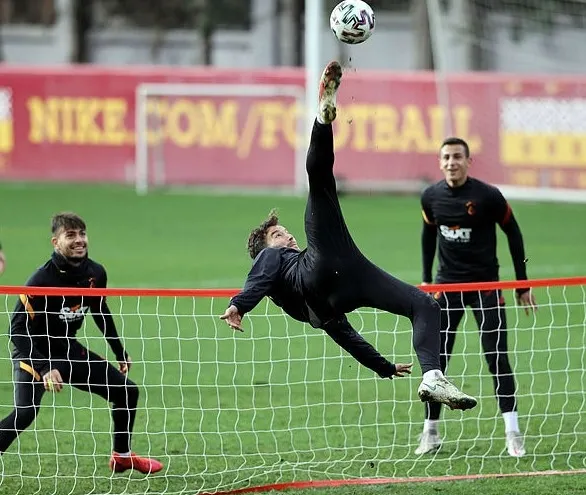 Galatasaray'dan Muslera açıklaması! Muslera'nın tedavisine başlandı - 6