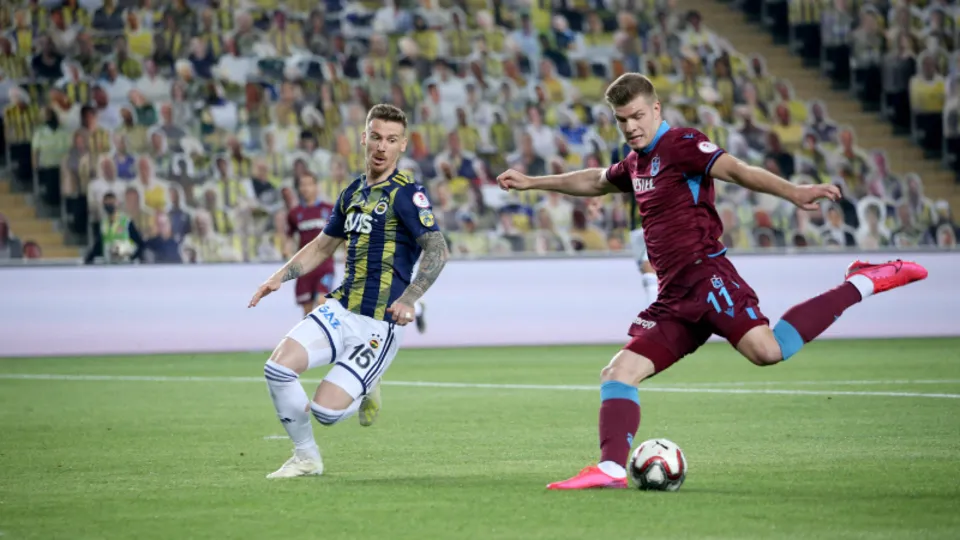 Fenerbahçe - Trabzonspor maçından dikkat çeken kare