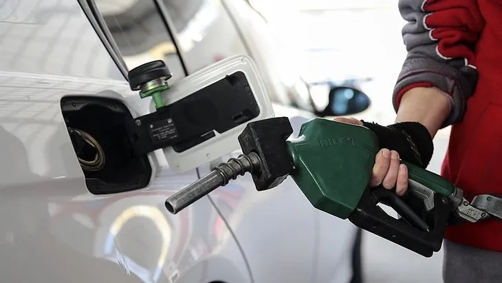 3 ŞUBAT 2023 AKARYAKIT FİYATLARI GÜNCEL LİSTE | Benzin ve motorin fiyatları ne kadar, kaç TL oldu? LPG, Motorin LİTRE FİYATI...