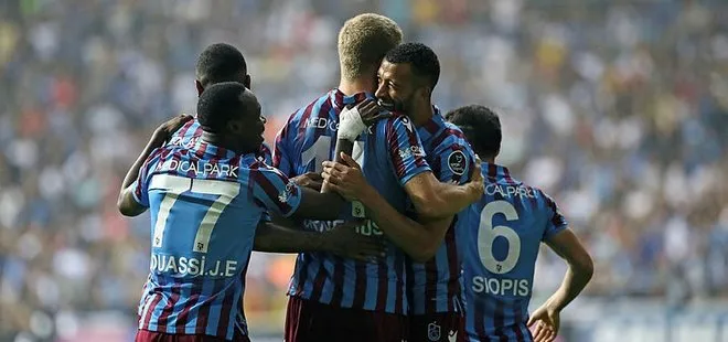 Trabzonspor şampiyonluğa koşuyor! Adana Demirspor 1-3 Trabzonspor MAÇ SONUCU-ÖZET