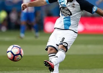Emre Çolak, yine "ayın futbolcusu" seçildi