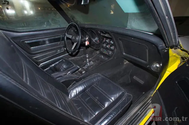 Corvette marka arabalar çürümeye terkedilmiş halde bulundu 🚗 8