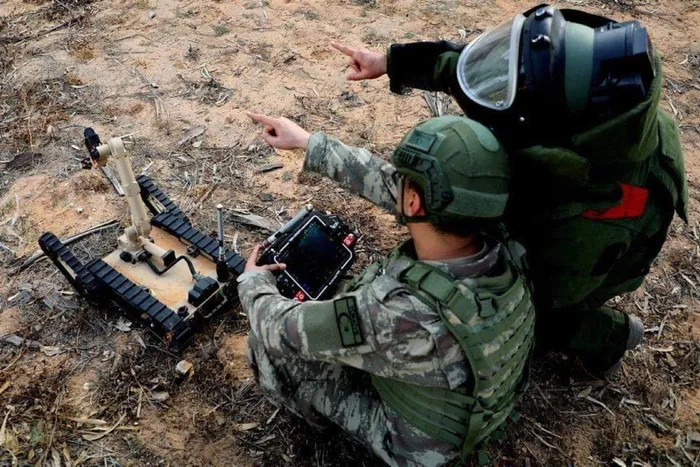 Son dakika: Libya’daki Türk askerinden ilk görüntü! Hafter’in tuzakladığı patlayıcılar temizlendi