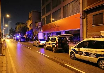 İzmir'de eğlence mekanında kan aktı!