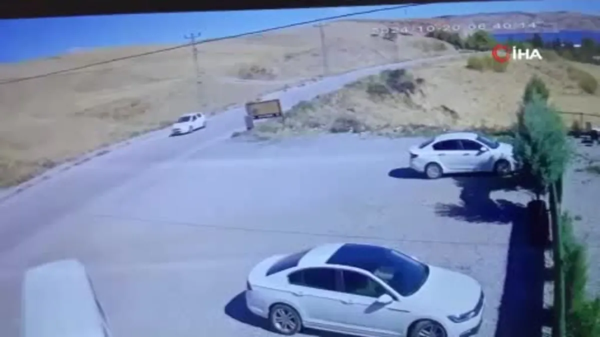 6 kişinin yaralandığı kaza anı kamerada