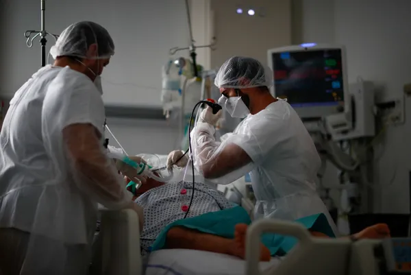 Koronavirüste korkutan araştırma! Her üç kişiden birinde görülüyor