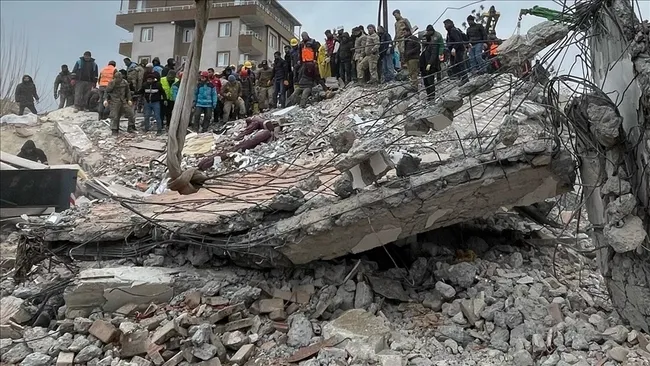 deprem-davalarinda-ilk-kara-sanliurfada-cikti-18-yil-1-ay-15-gun-hapis-1708617002138.jpg Deprem davalarında ilk kara Şanlıurfa'da çıktı: 18 yıl 1 ay 15 gün hapis - 2