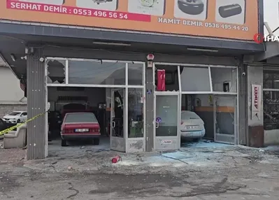 Aracın LPG tankı patladı: 3 yaralı