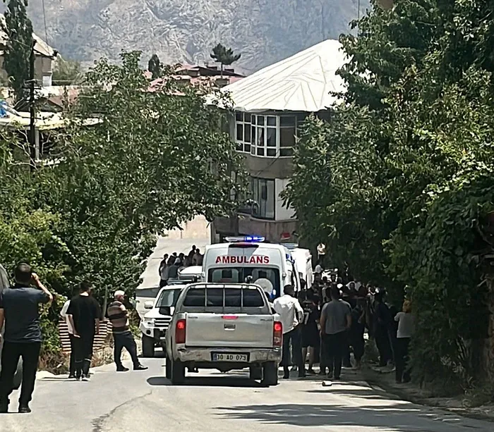 1721476654944.jpg Hakkari'de aile kavgasında kan aktı! Tartıştığı babasını vurdu... - 1