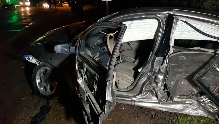 Kocaeli Kartepe’de zincirleme trafik kazası! Çok sayıda yaralı var