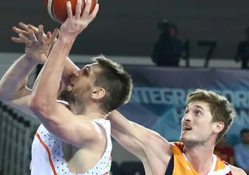 Banvit, Galatasaray Odeabank'ı eledi
