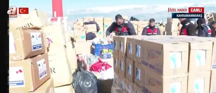 Depremzedelere gelen yardımlar arasında dikkat çeken eşya! Mehmetçik alanın dışına atıyor... | Devlet yaraları sarmak için seferber