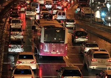 İETT'den kadın yolculara özel düzenleme