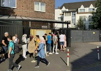 Resmi Gazete'de yayımlandı! ‘Borçlanarak emeklilik’ için akın ettiler