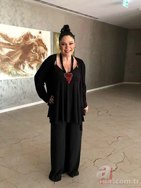 İzel yeni sevgilisiyle yakalandı! ‘Tipe önem veriyorum’ demişti... 1