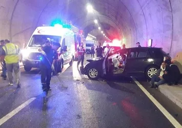 Çanakkale Troya Tüneli'nde korkunç kaza: 1 ölü, 4 ağır yaralı
