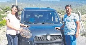 Bayramda elini öpmeye gelen oğlunu vurdu